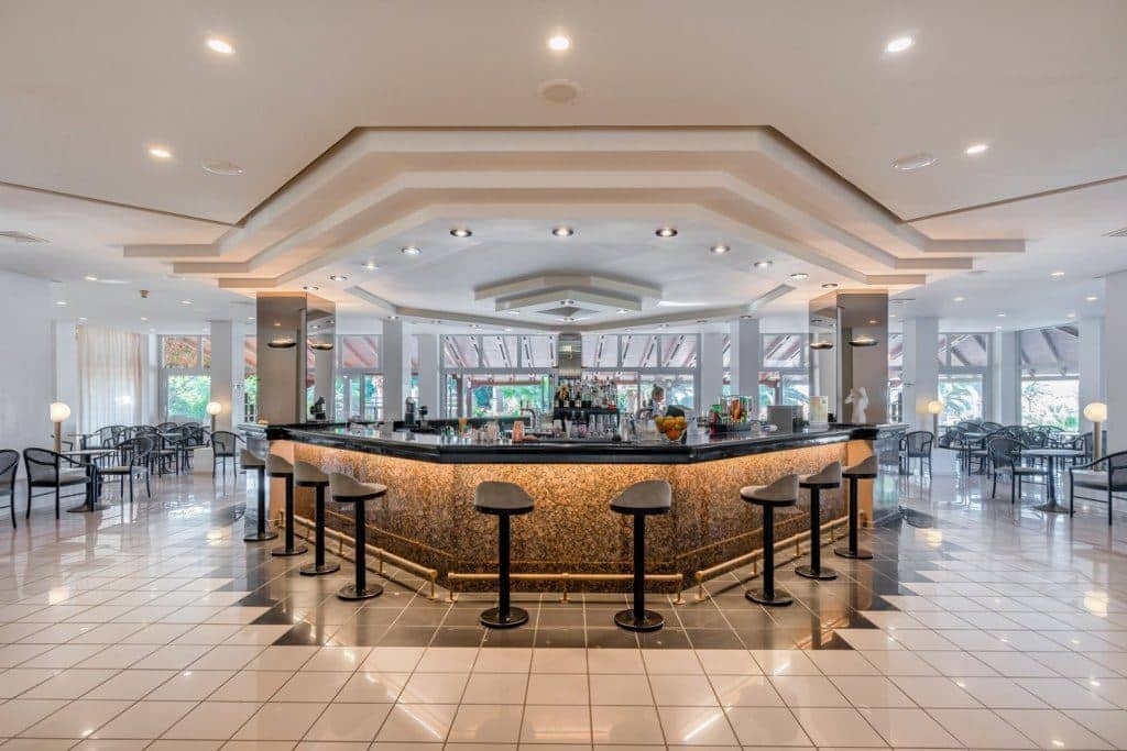bars-lobby-bar