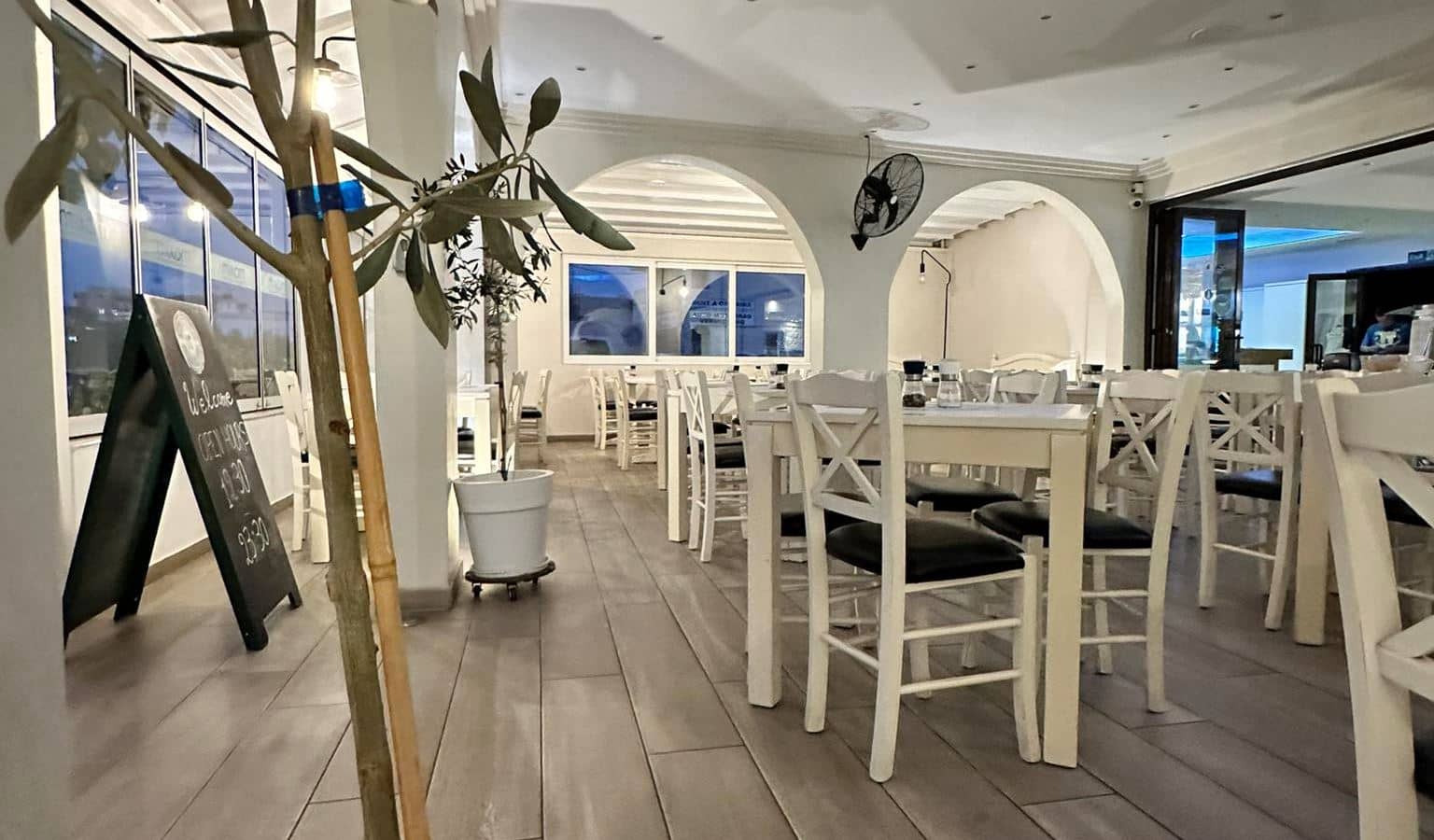 restaurants-maxim-restaurant