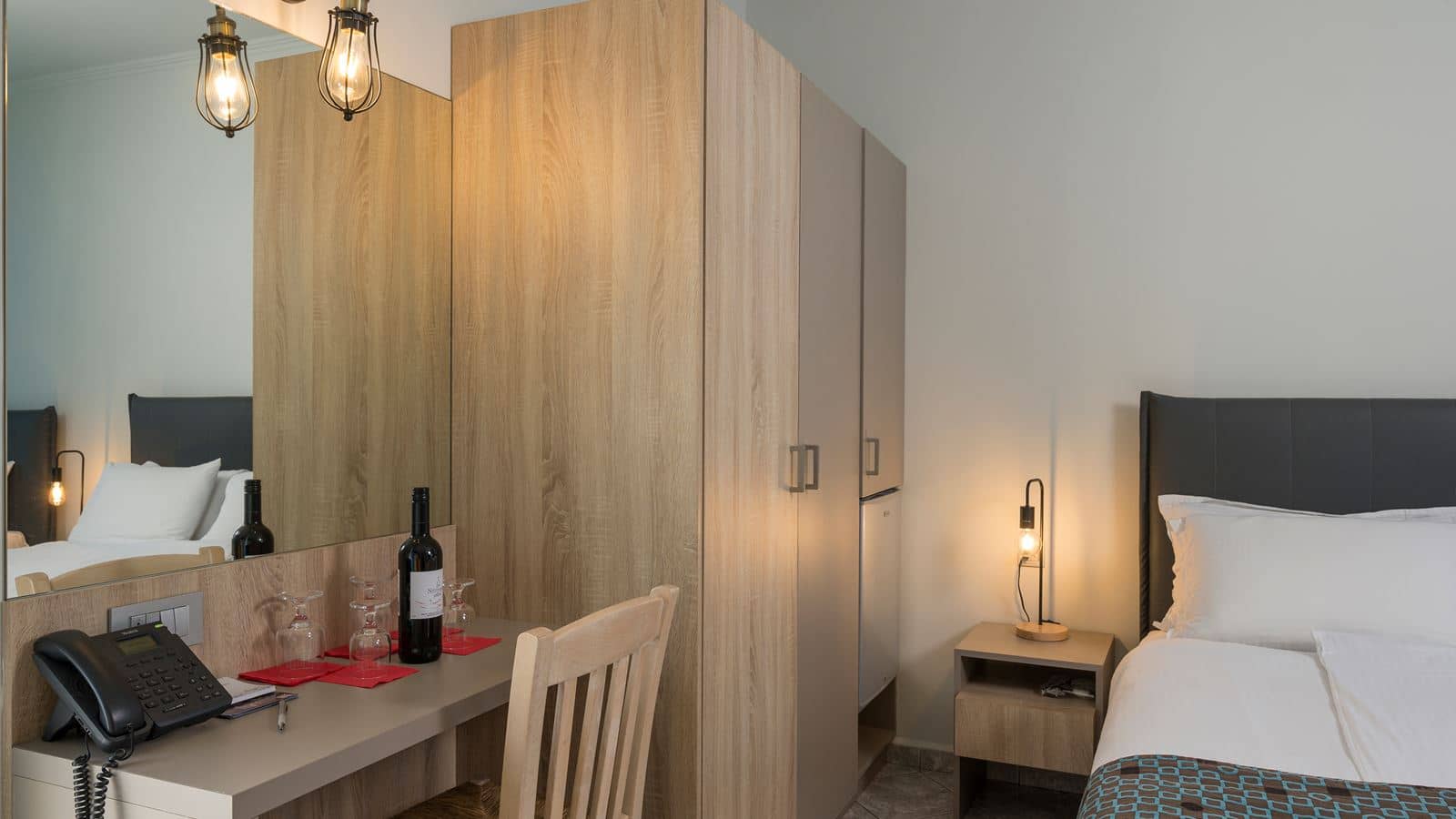 rooms-triple-room