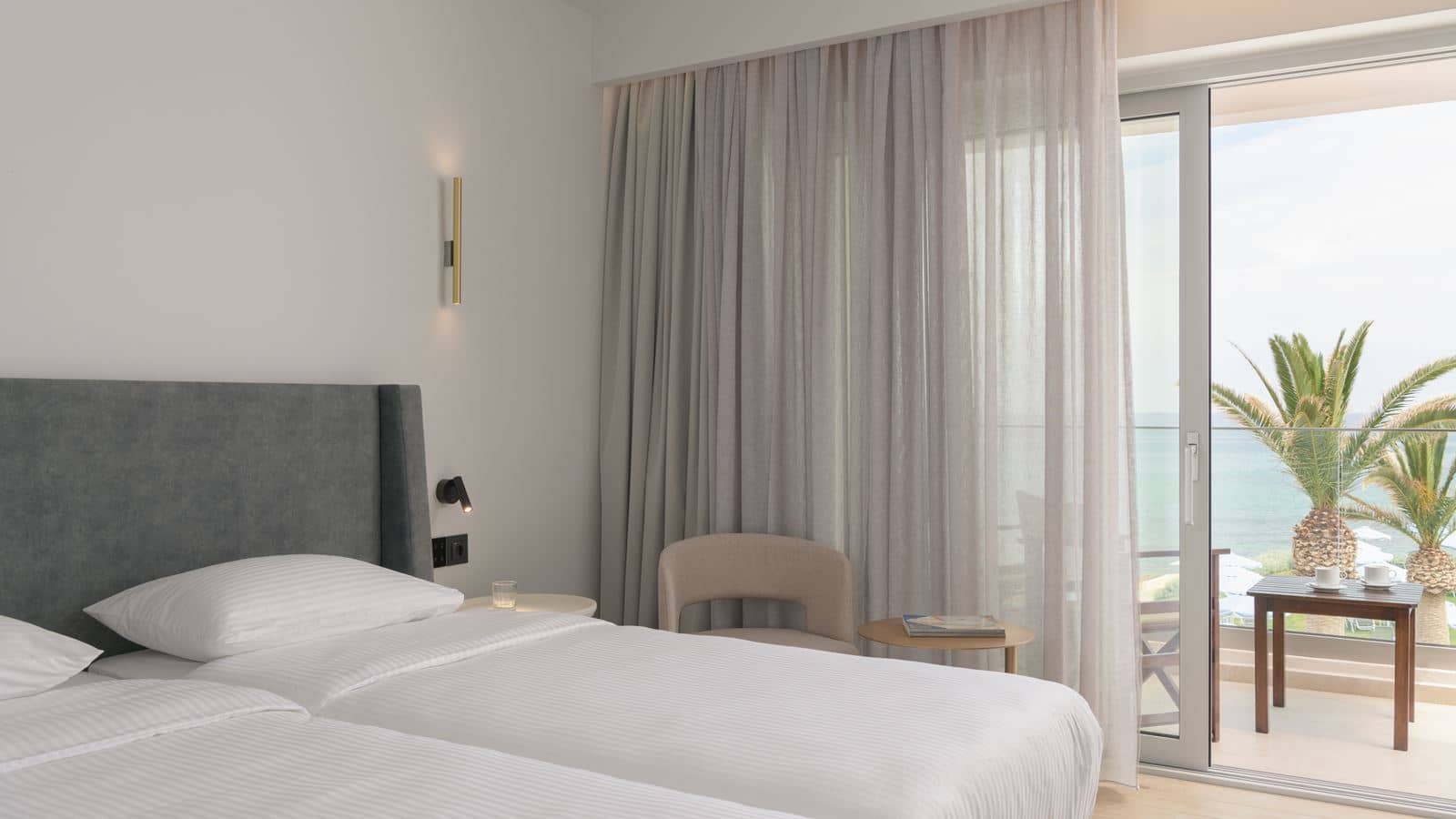 rooms-double-room-with-sea-view