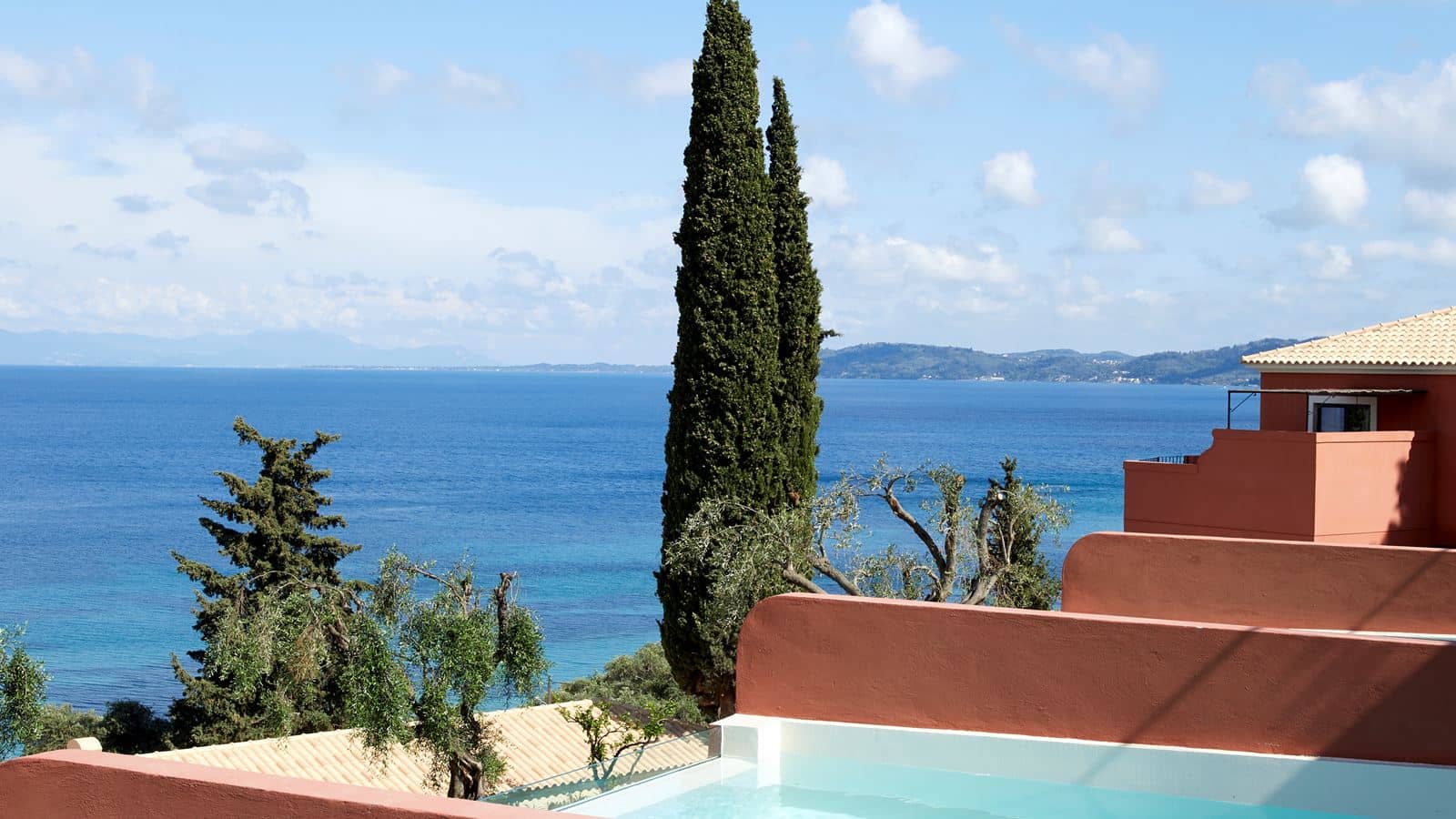 rooms-junior-suite-private-pool-sea-view