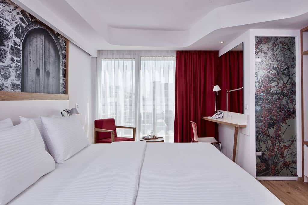rooms-family-room