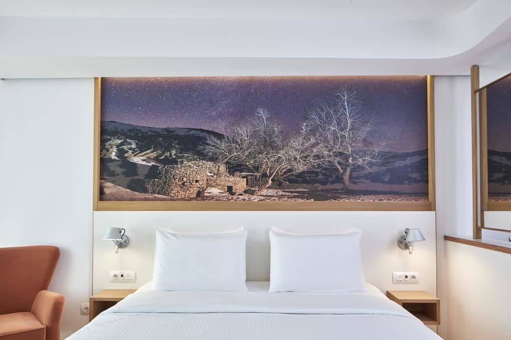 rooms-urban-room
