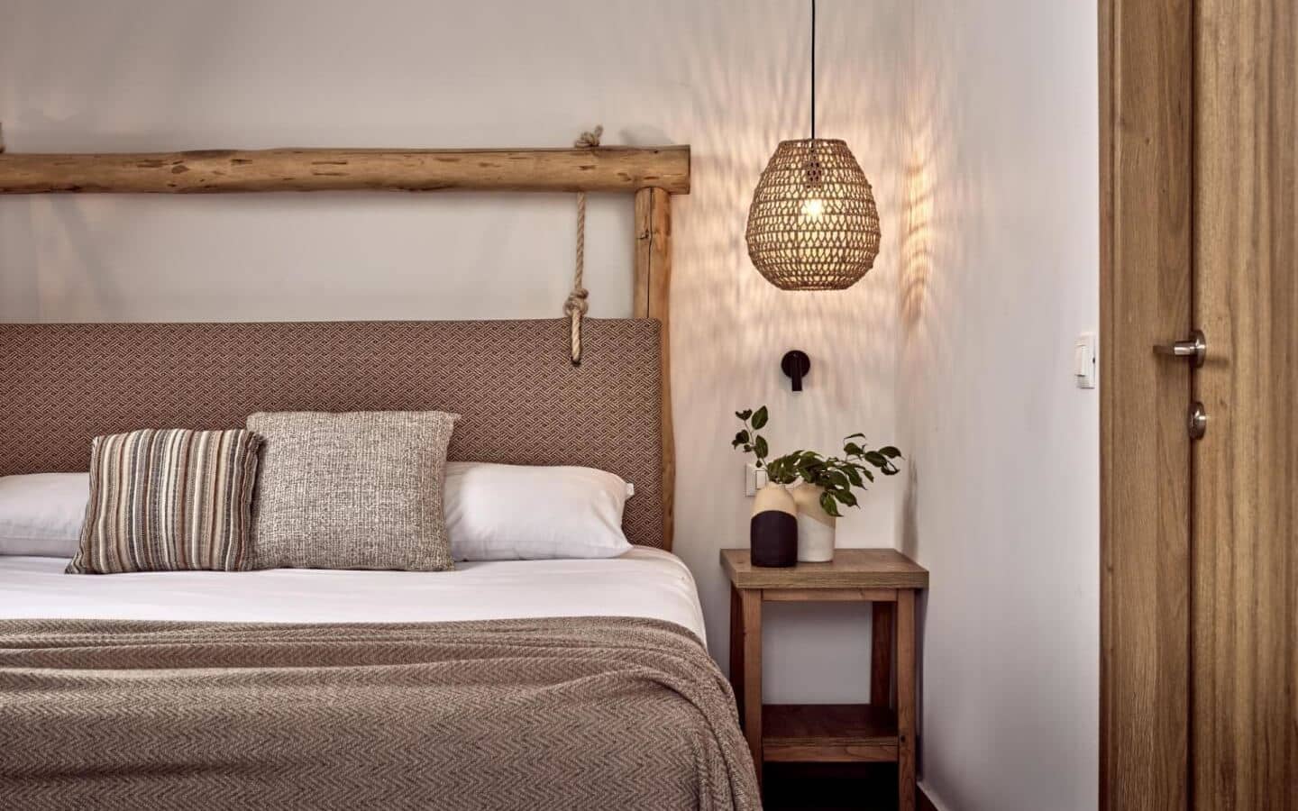 rooms-studio-deluxe-seaview-balcony-or-terrace