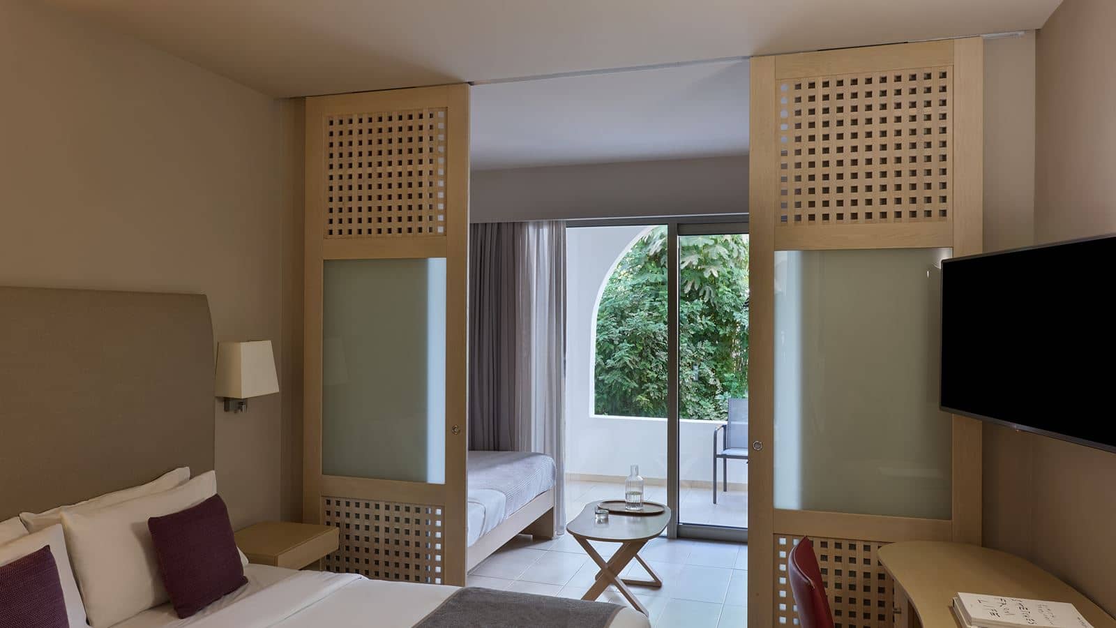 rooms-family-room