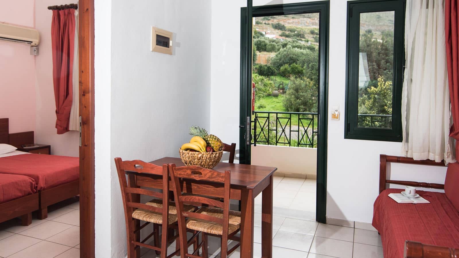 rooms-one-bedroom-apartment-garden-view-or-side-sea-view-3-pax