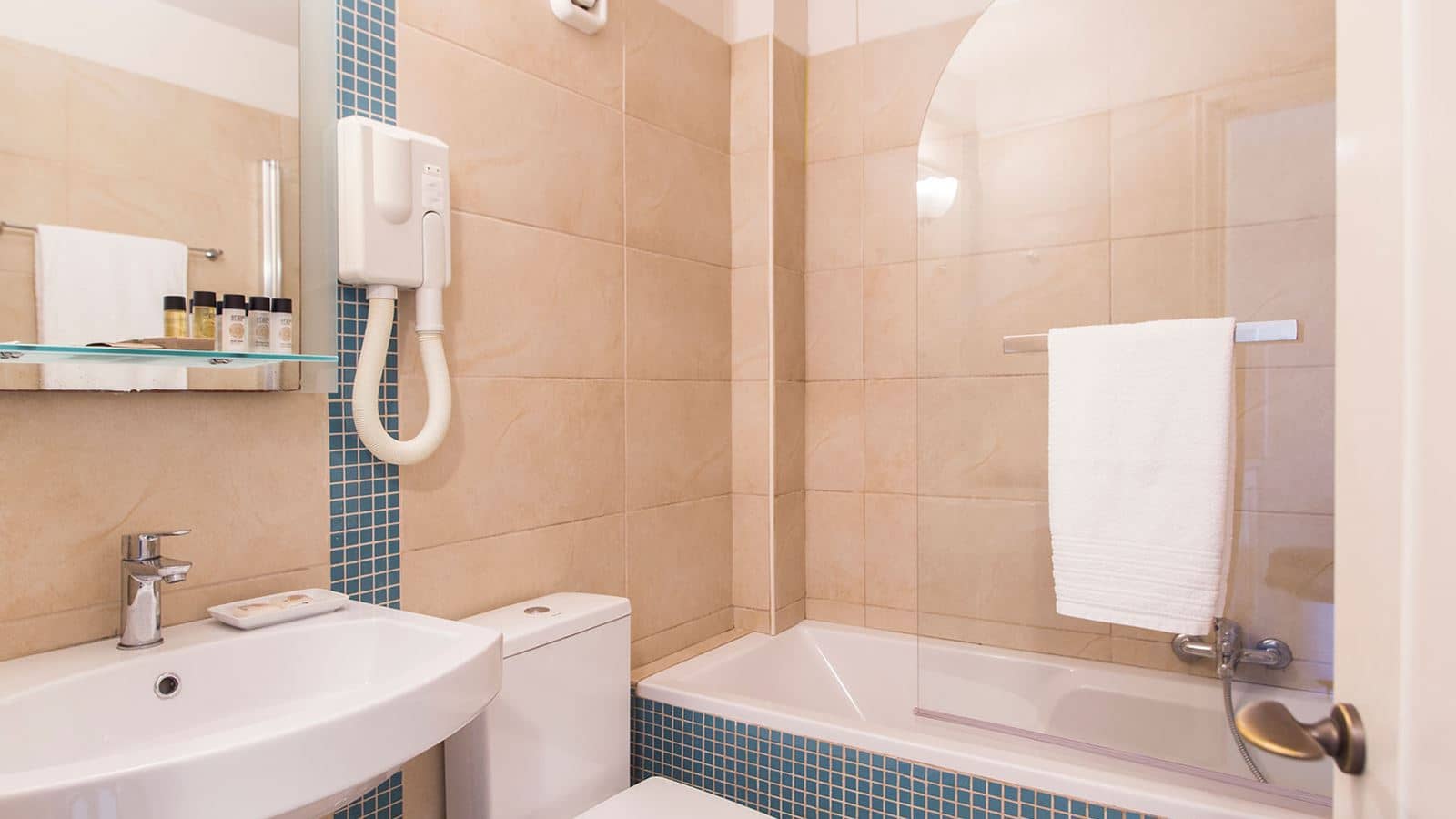 rooms-double-room