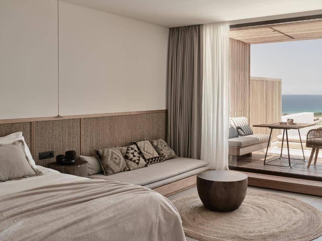 rooms-executive-suite-private-pool-sea-view