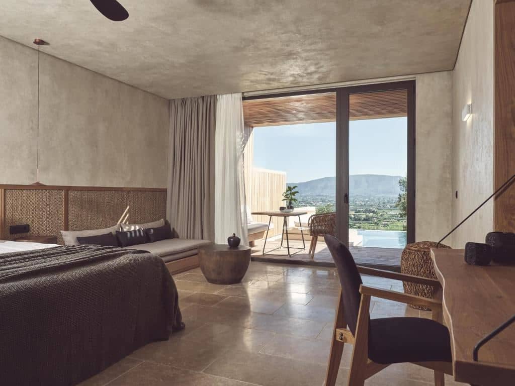 rooms-executive-suite-private-pool-sunset