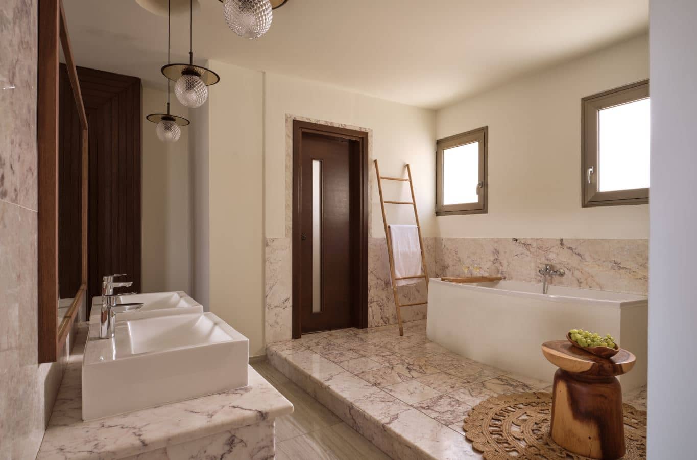 rooms-presidential-waterfront-suite-with-private-pool