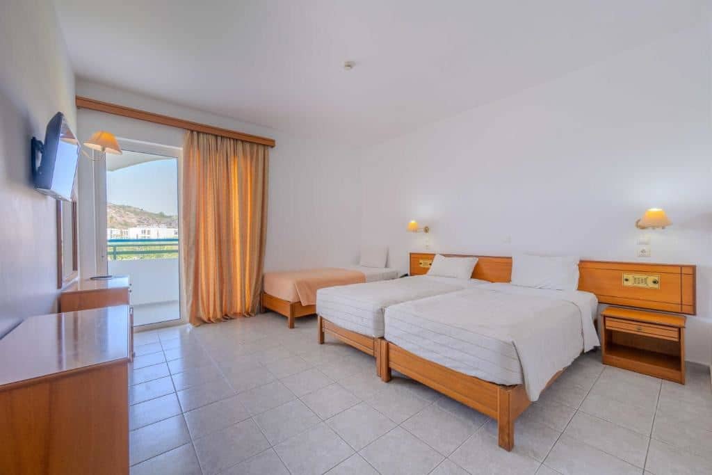 rooms-double-room-garden-view-balcony