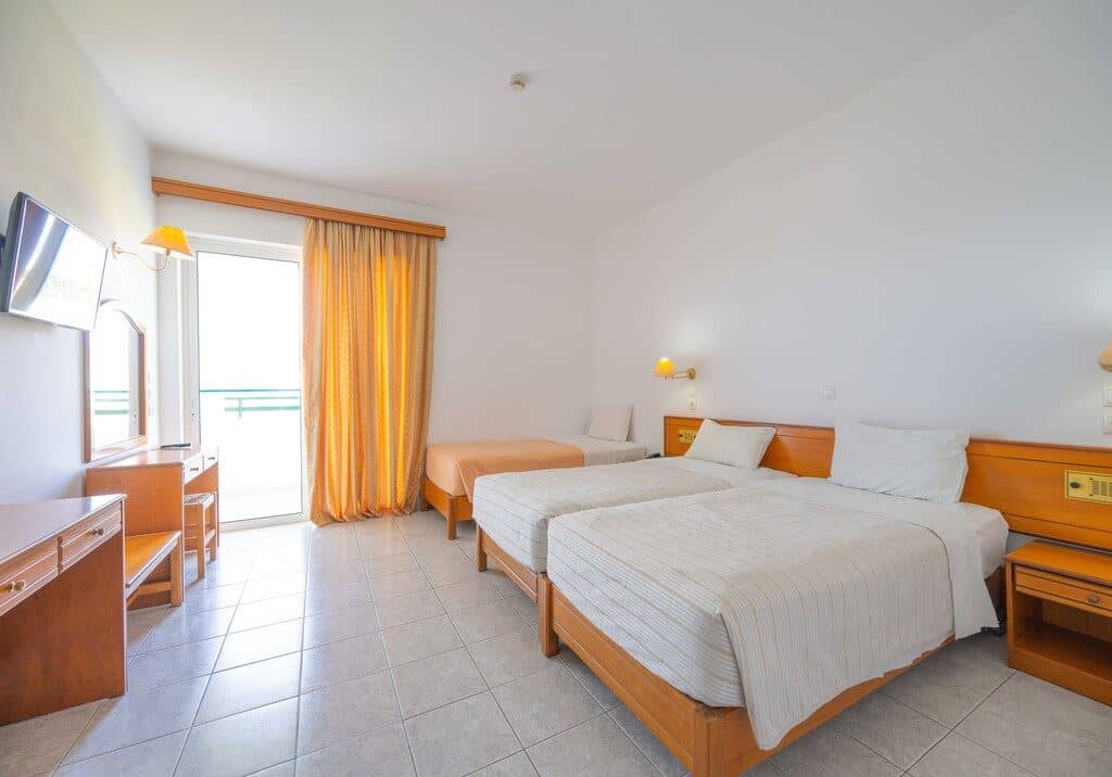 rooms-standard-double-room