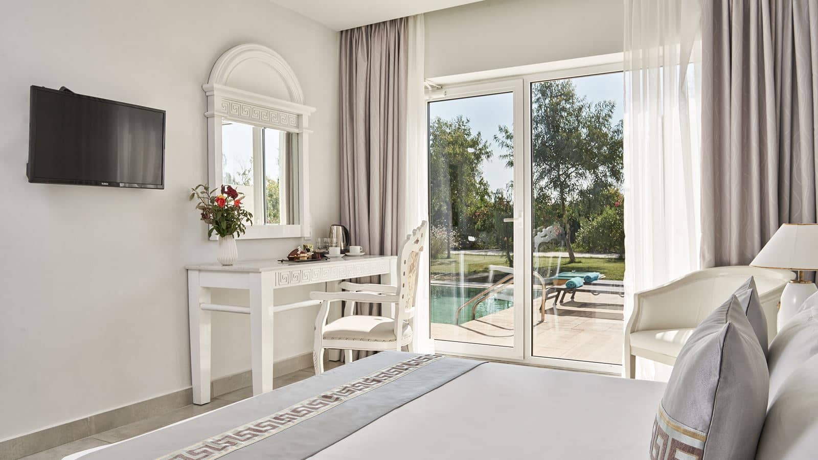 rooms-villa-with-private-pool