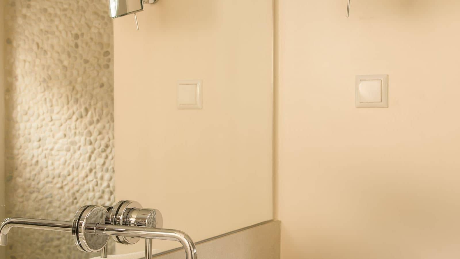 rooms-superior-panorama-bungalow-suite-with-jacuzzi