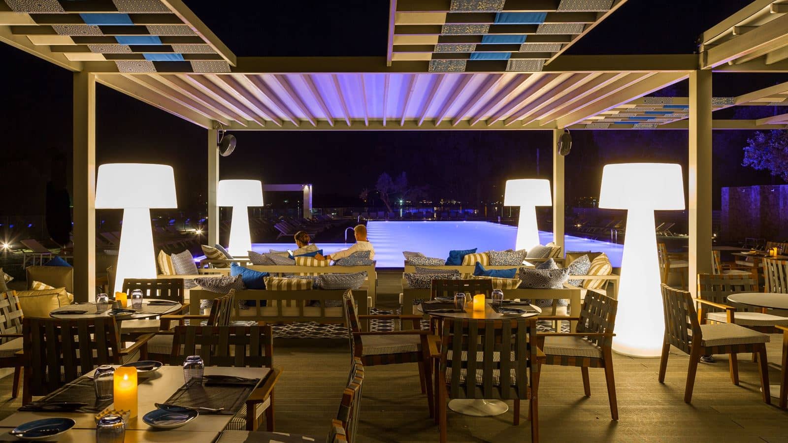 restaurants-rodo-pool-bar