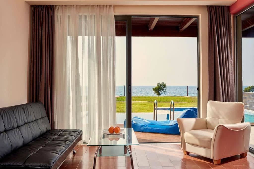 rooms-suite-junior-private-pool