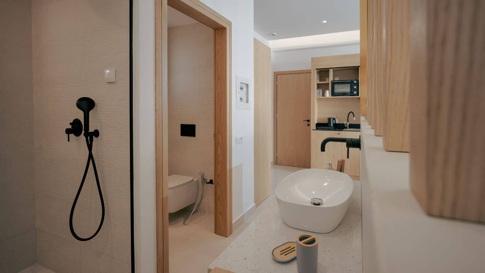 rooms-deluxe-swim-up-suite-terrace
