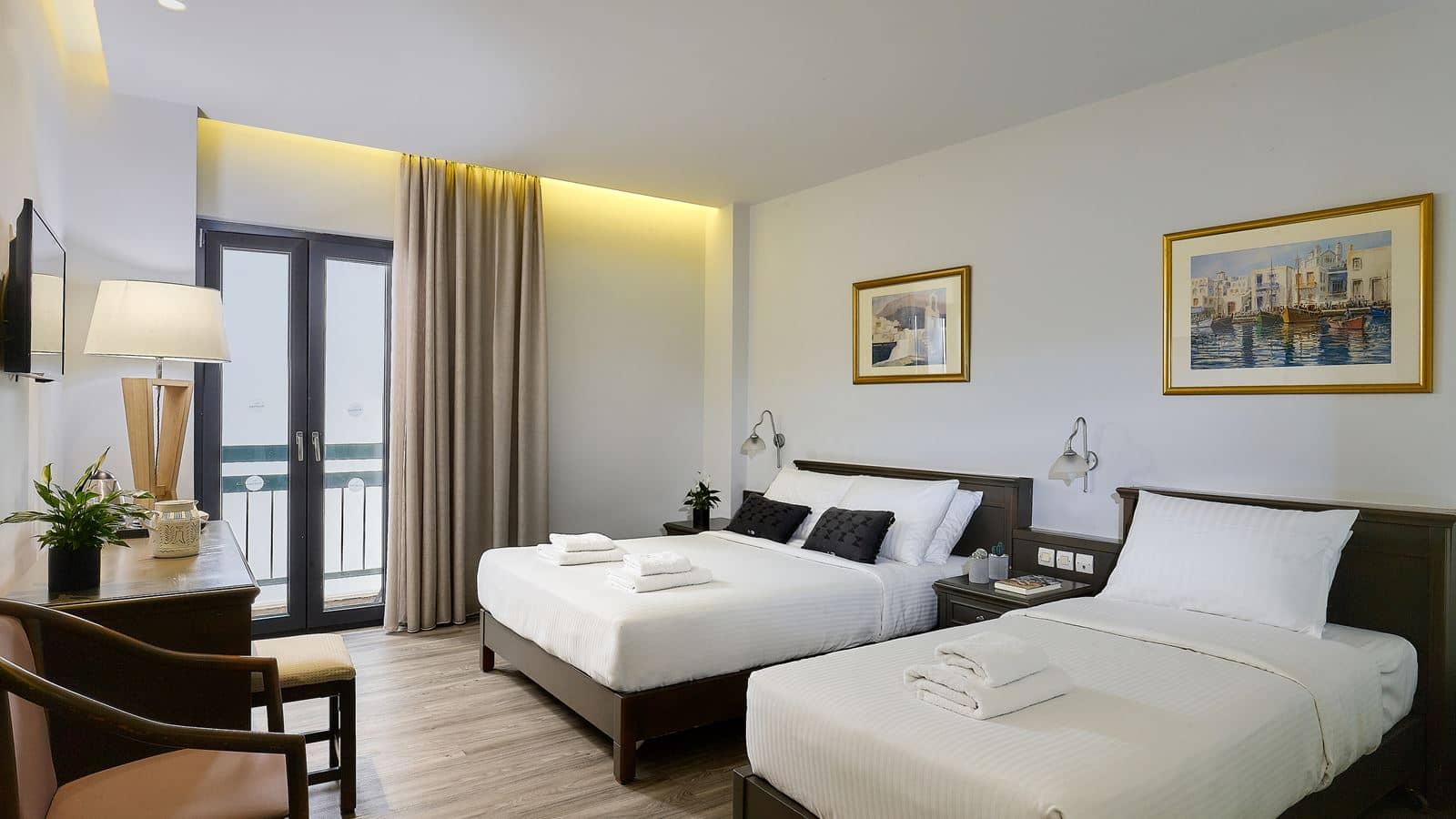 rooms-deluxe-triple-room
