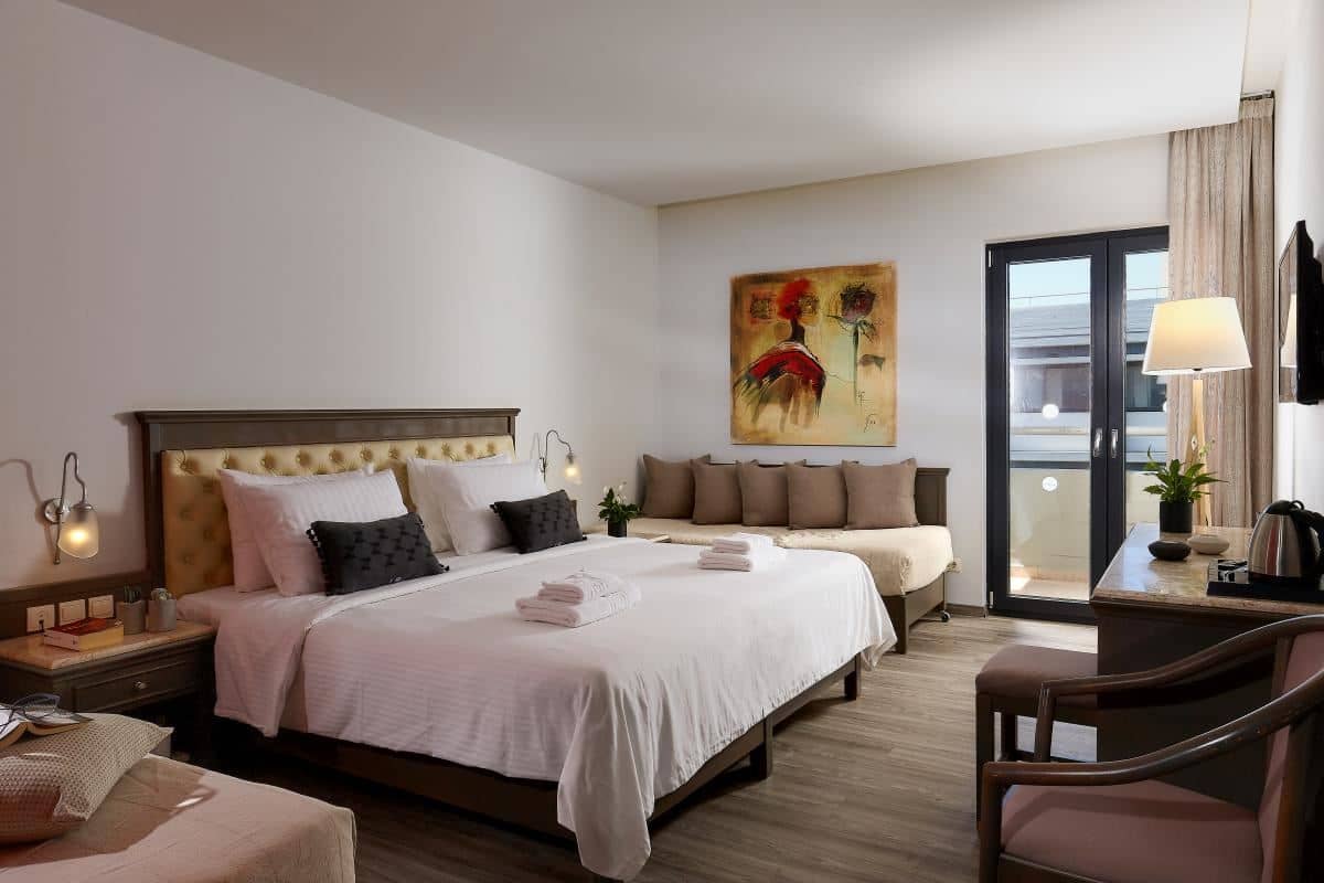 rooms-deluxe-family-1-bedroom