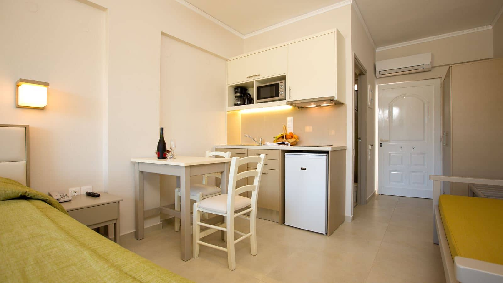 rooms-superior-studio-room