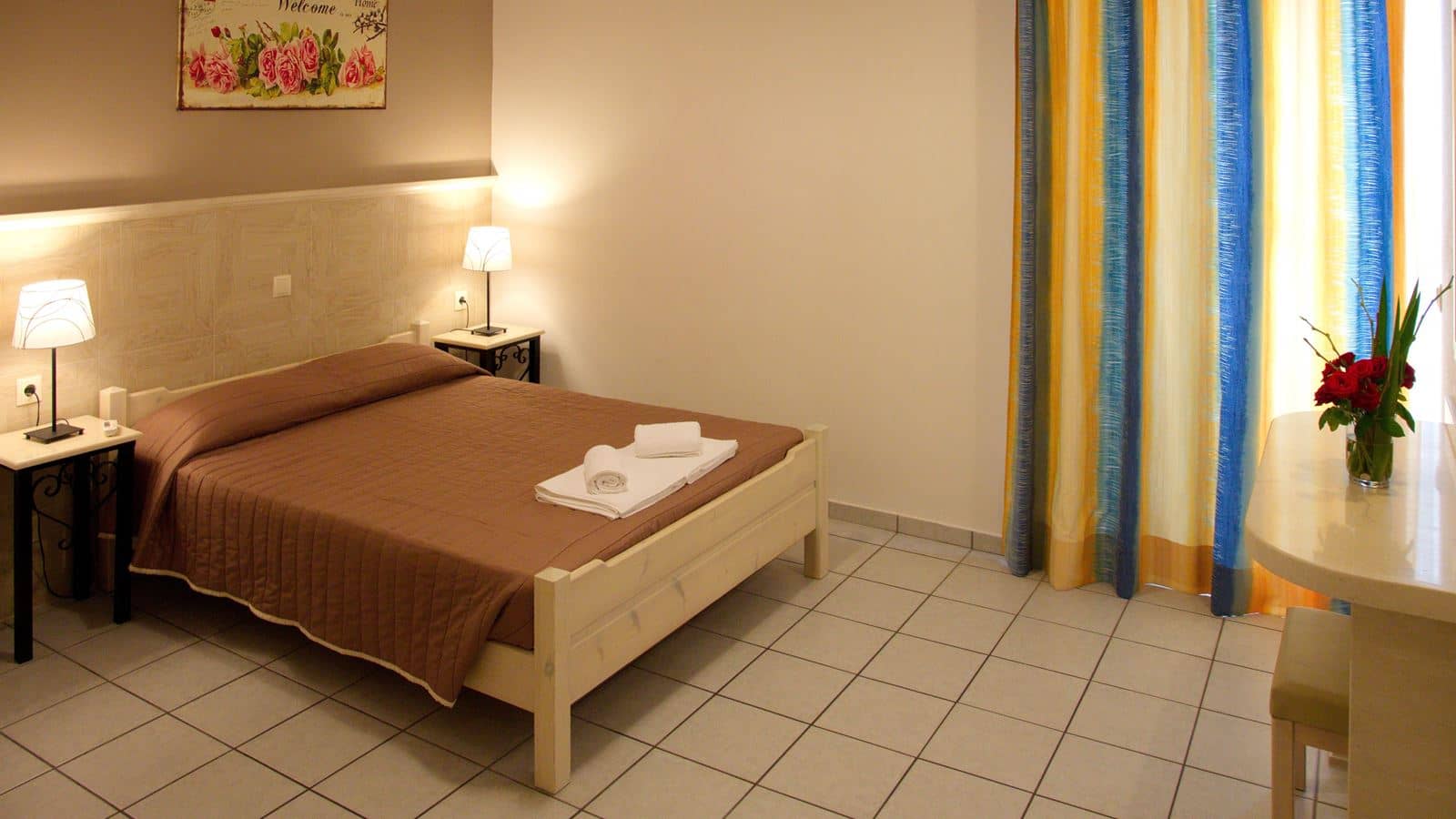 rooms-standard-double-or-twin-studio