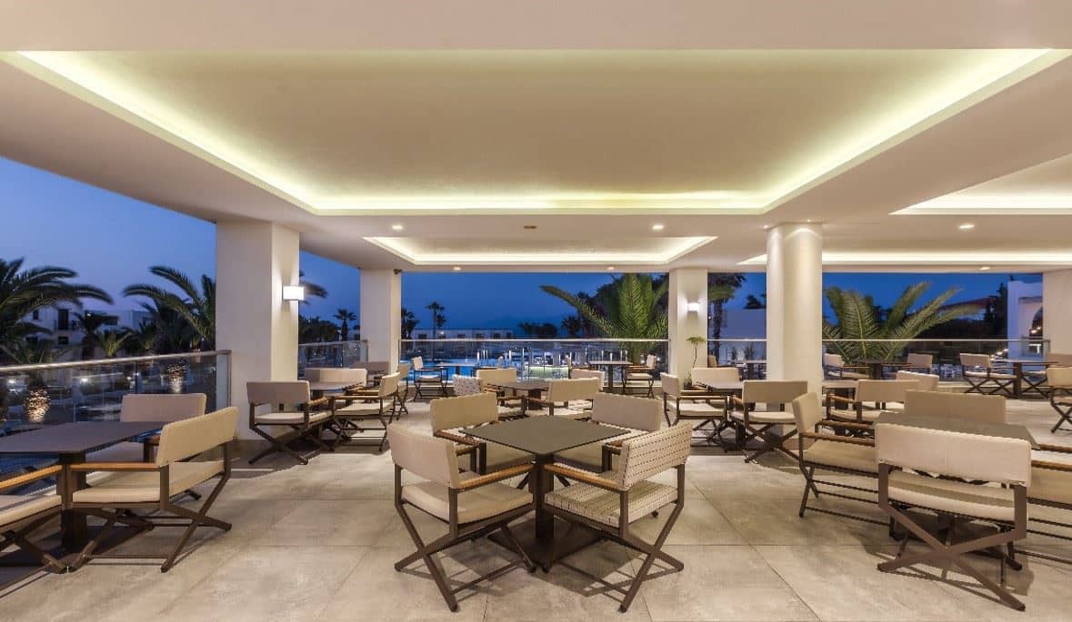 bars-the-arch-lounge-bar-main-bar