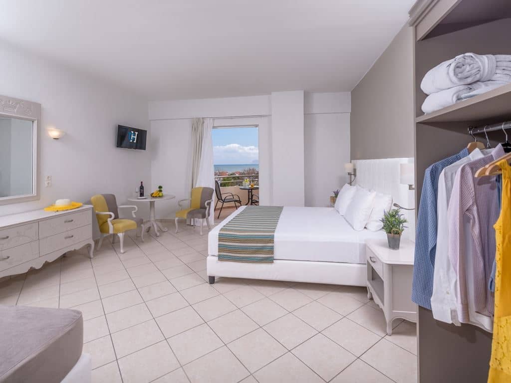 rooms-standard-room-sea-view