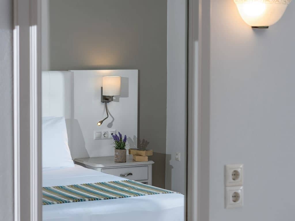 rooms-standard-room-sea-view