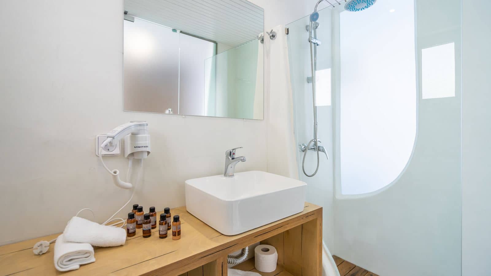rooms-premium-double-privatepool-with-balcony