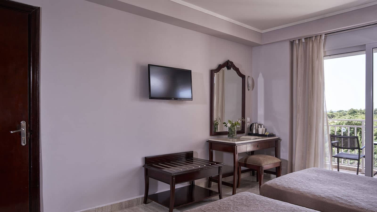 rooms-superior-room-with-garden-view