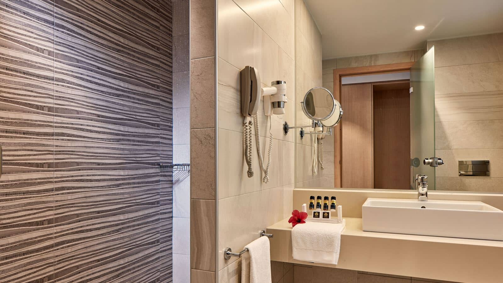 rooms-double-room-with-private-pool