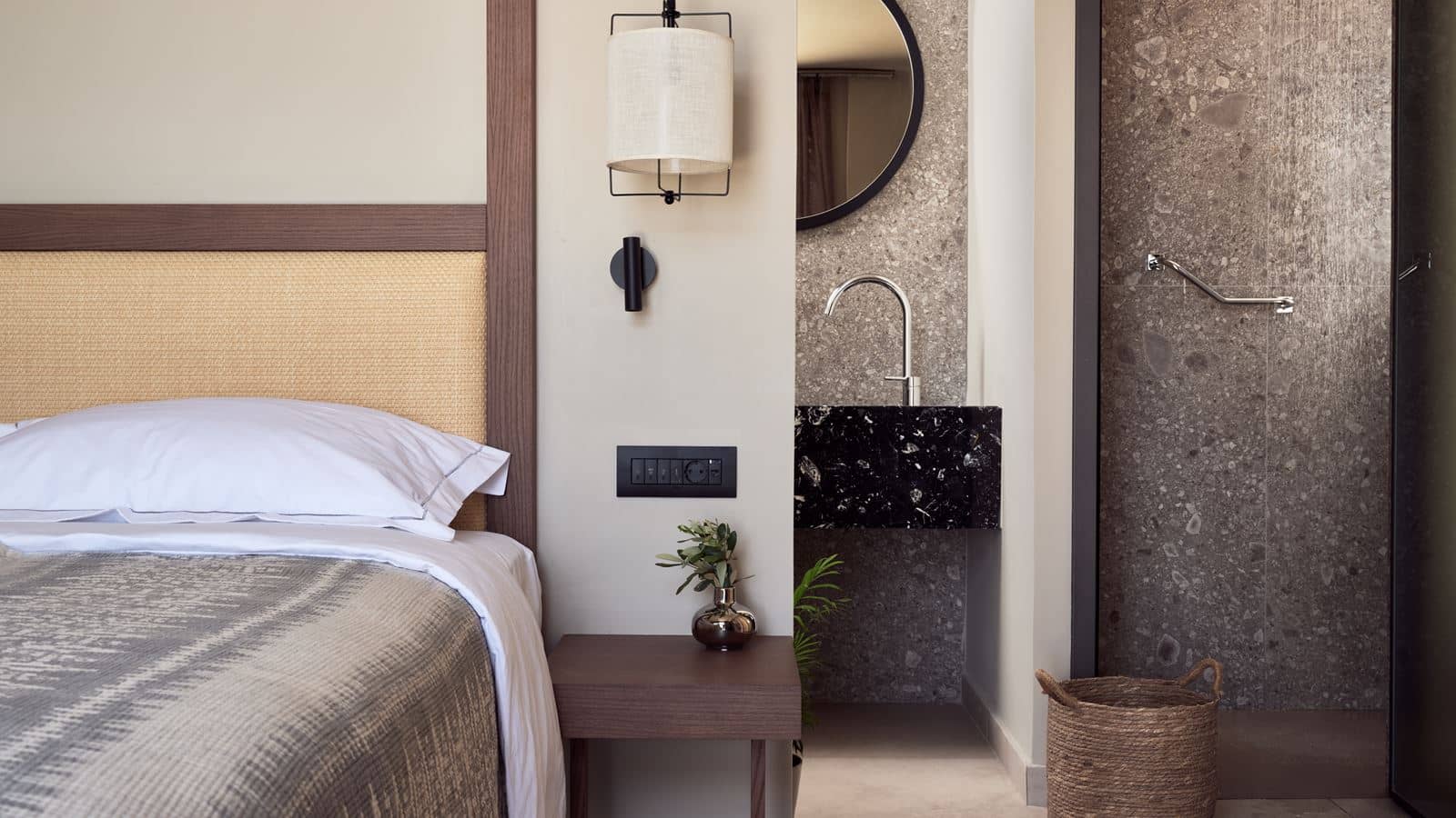 rooms-elite-suite-sea-view-with-infinity-private-pool