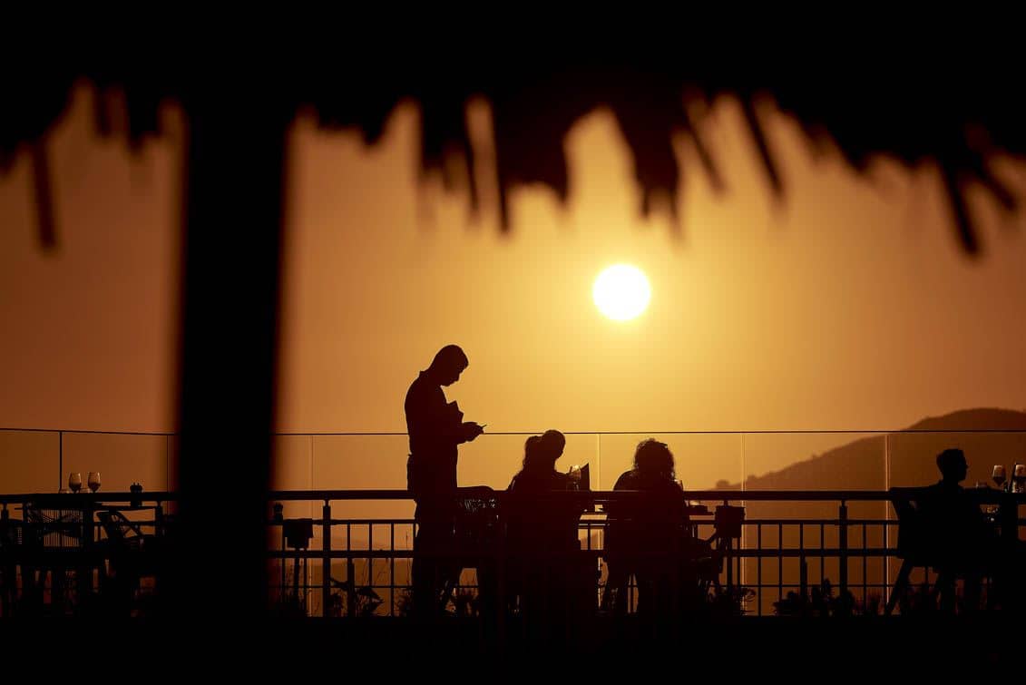 restaurants-a-la-carte-beach-front-restaurant