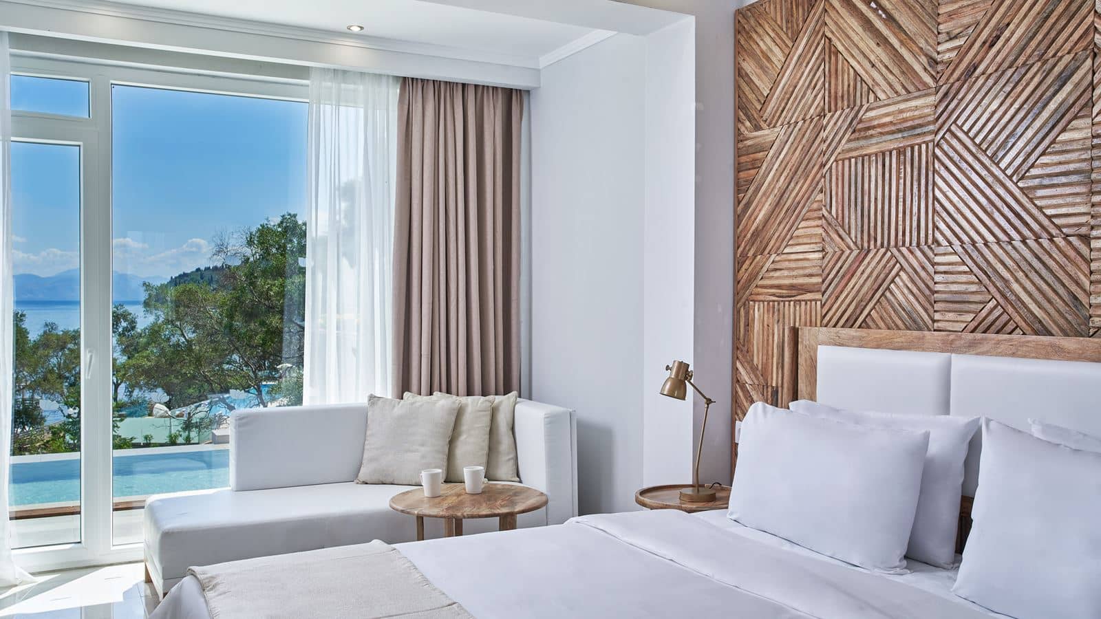 rooms-superior-double-with-plunge-pool