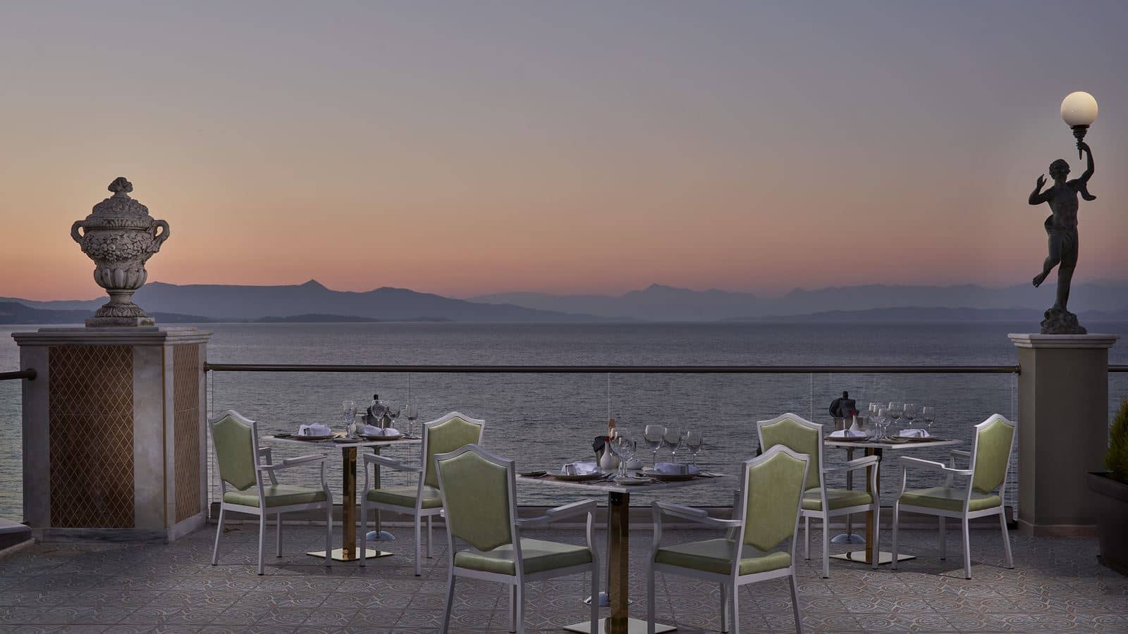 restaurants-ouranos-restaurant