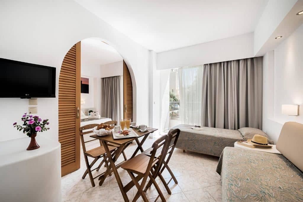 rooms-apartments