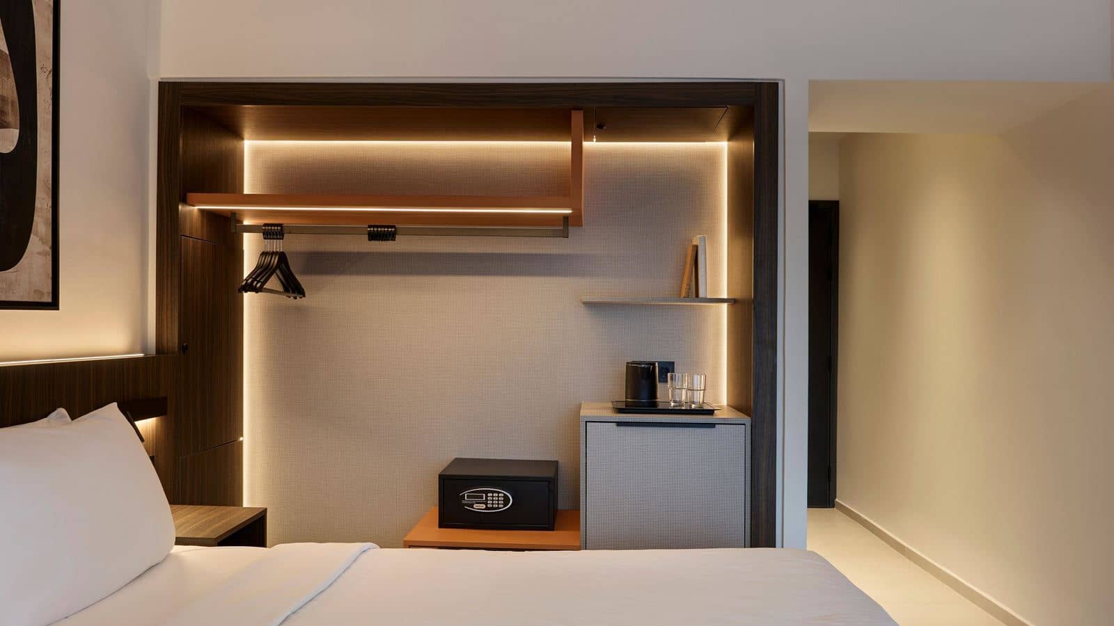 rooms-single-use-sea-view--balcony