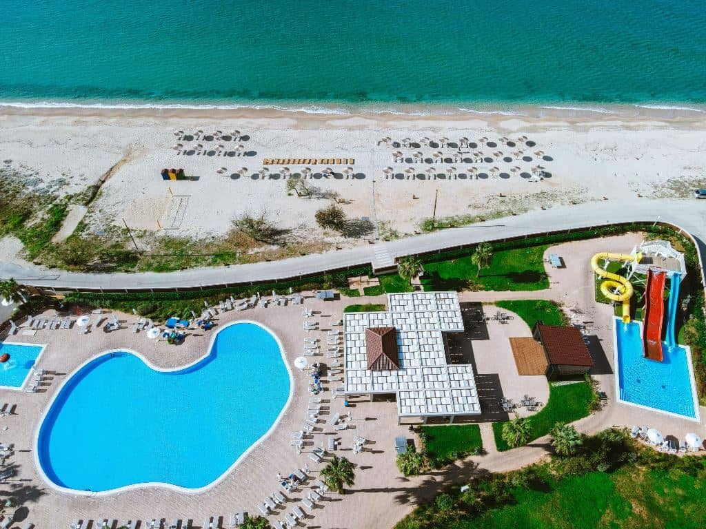 beach-main-building