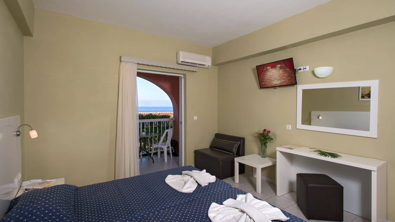 rooms-std-double-room