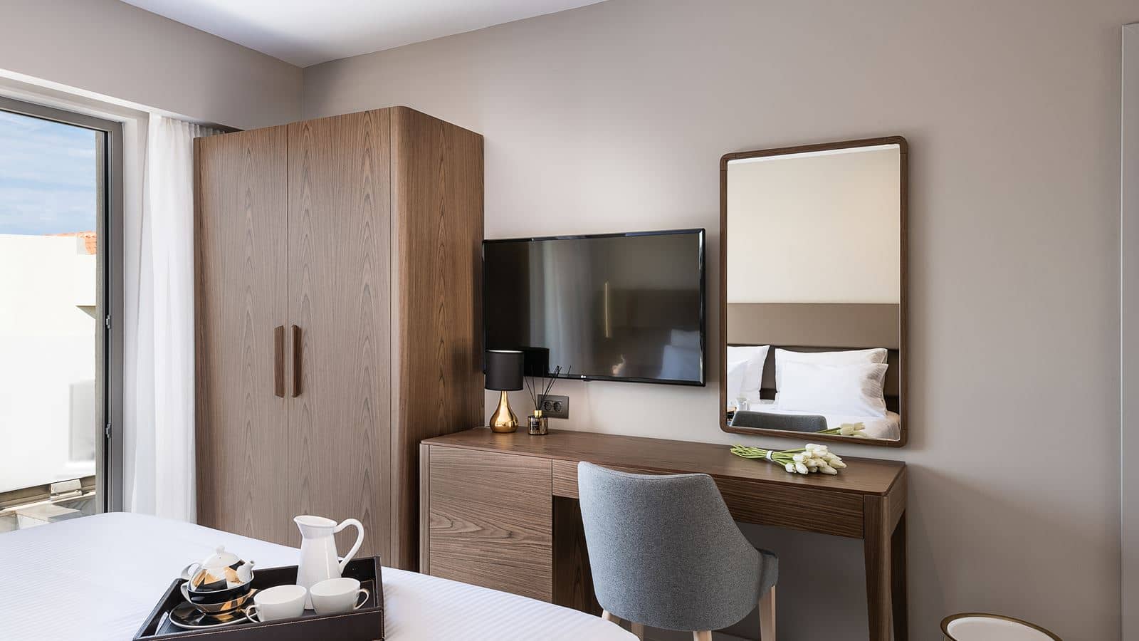 rooms-standard-room-double-with-limited-seaview