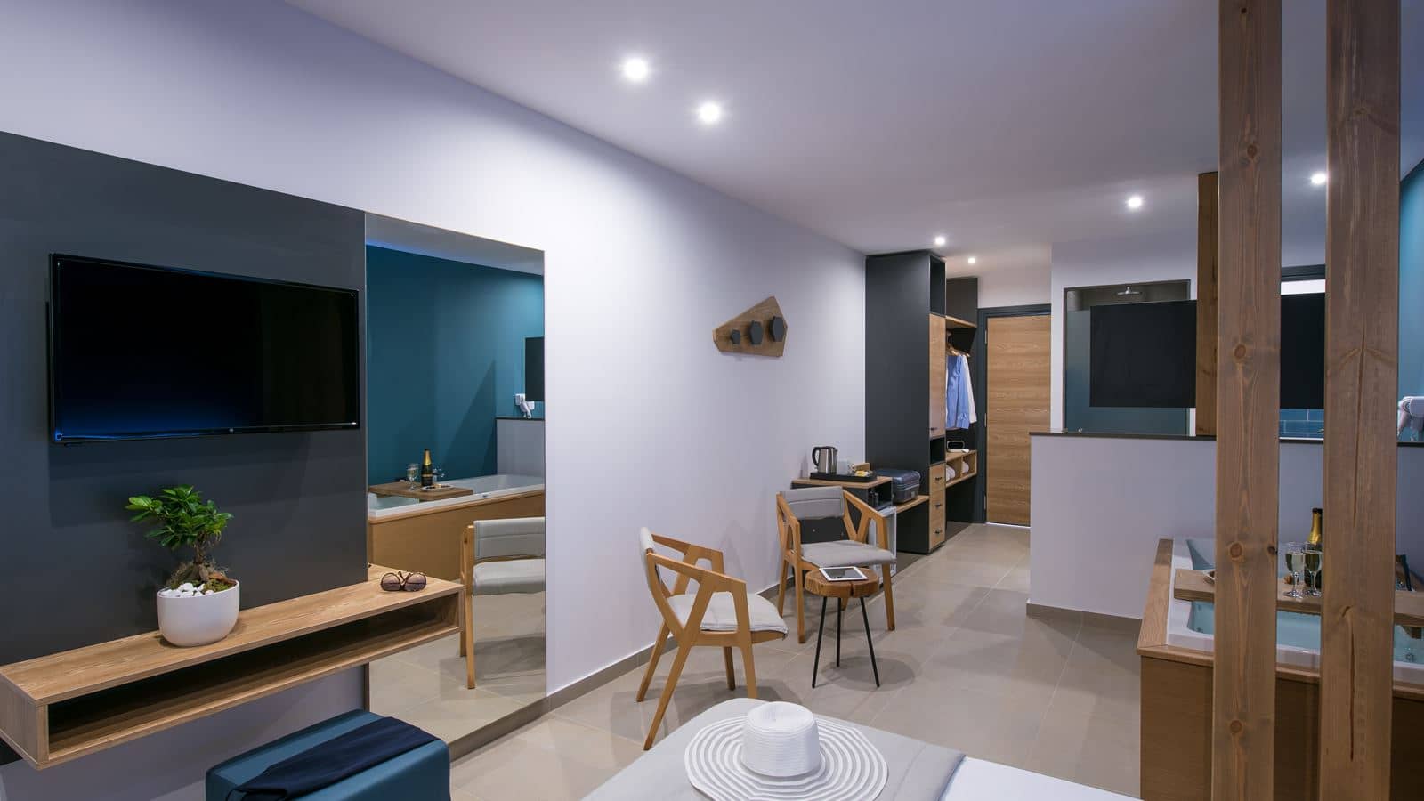 rooms-room-superior-with-indoor-jacuzzi