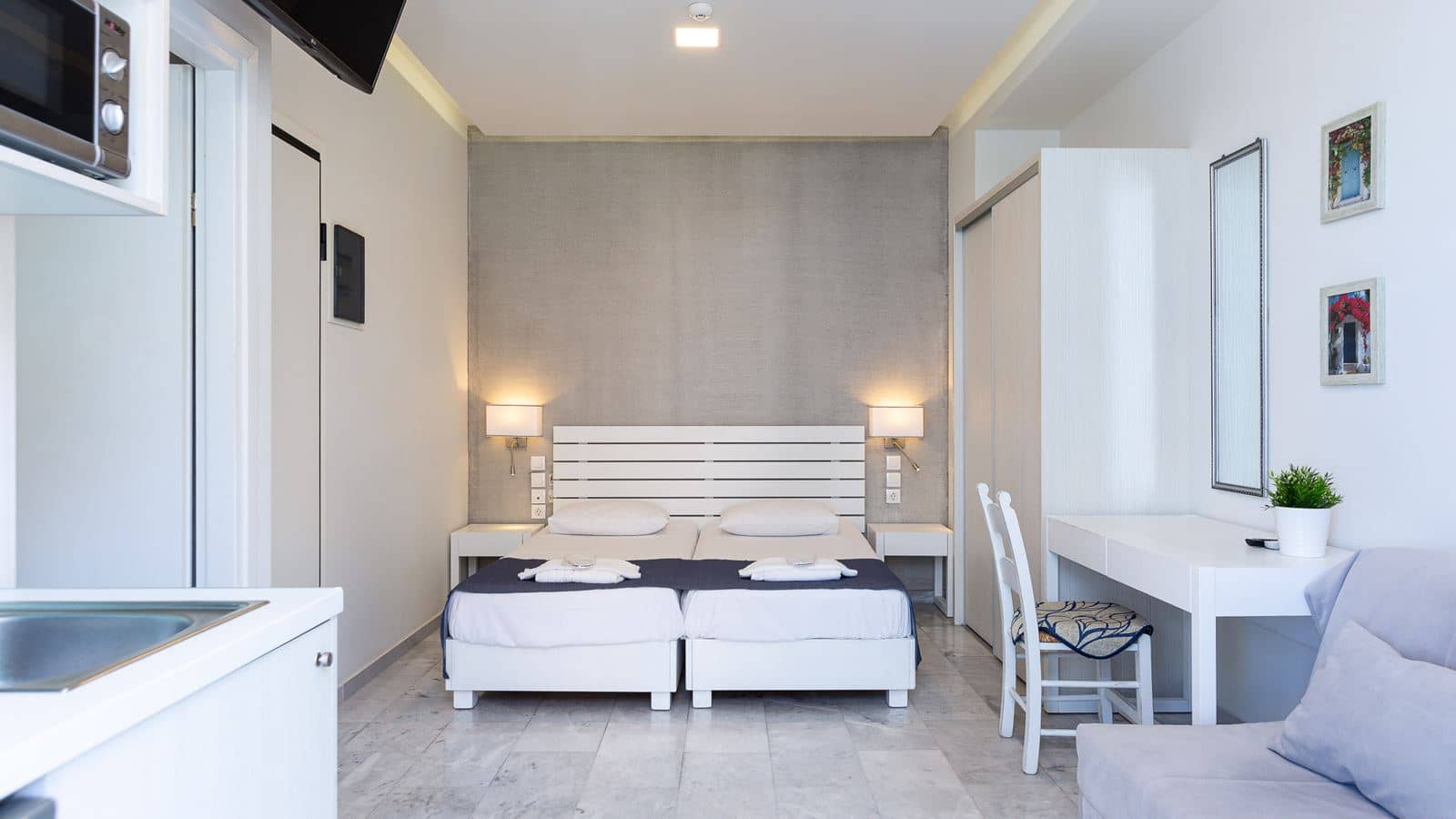 rooms-studio-side-sea-view