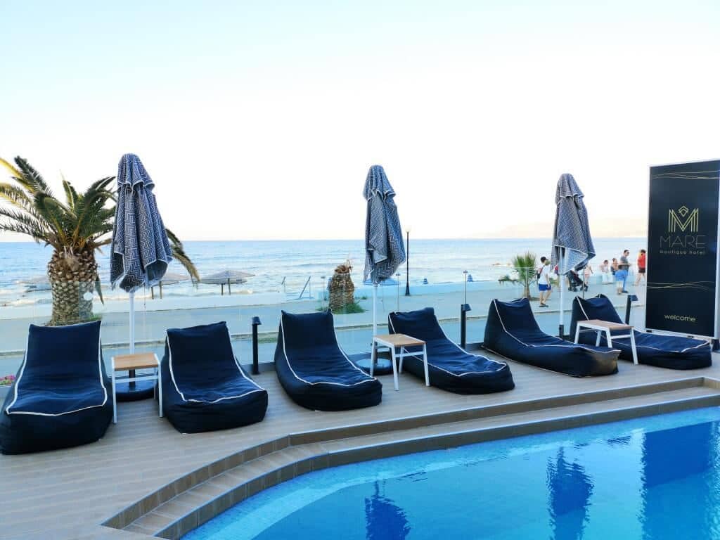 bars-main-bar-pool-bar