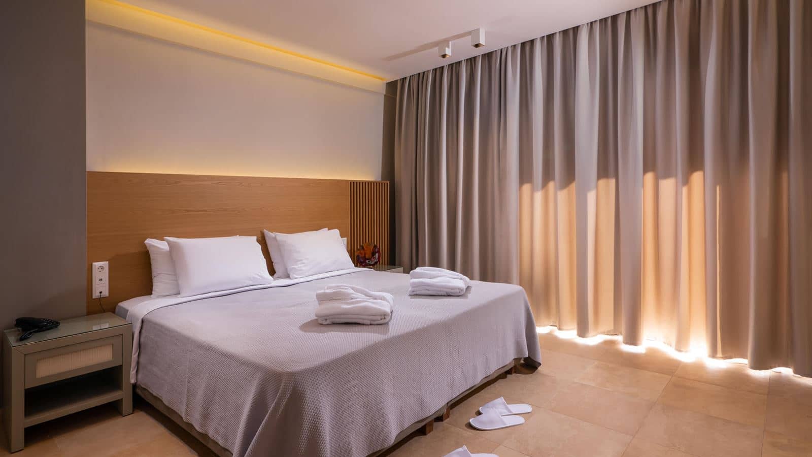 rooms-deluxe-junior-suite-garden-or-pool-view