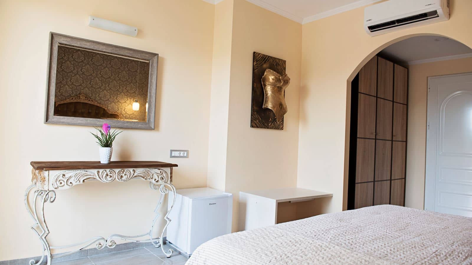 rooms-double-superior-room-balcony