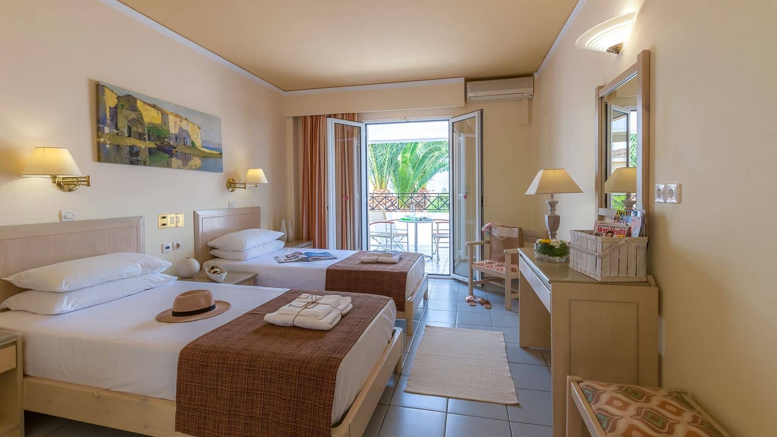 rooms-standard-triple-room-balcony-or-terrace