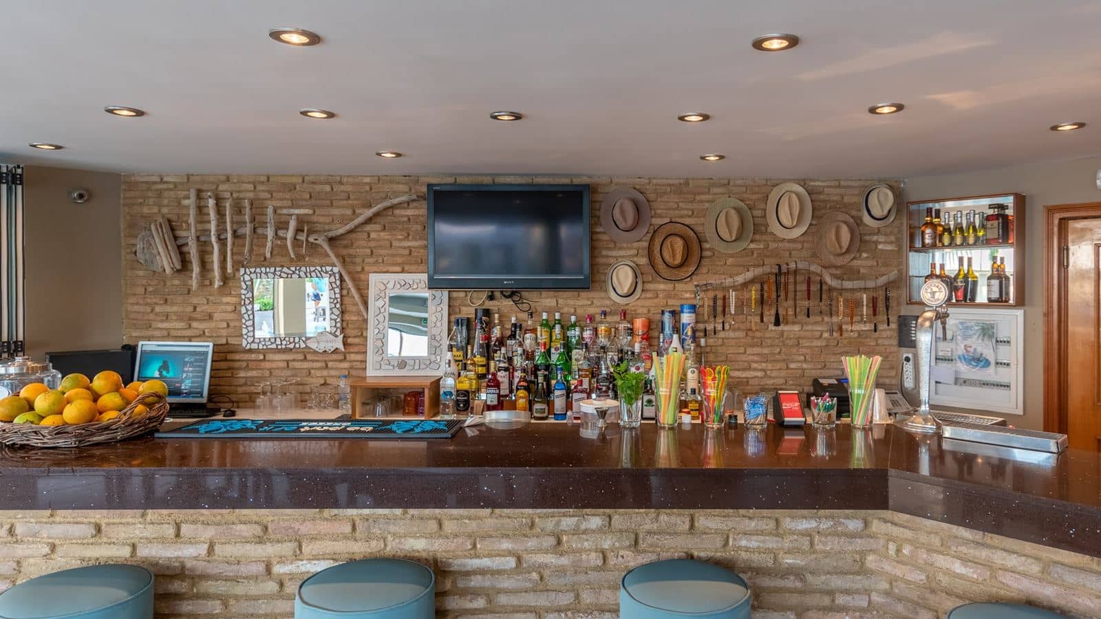 bars-dedalos-hotel