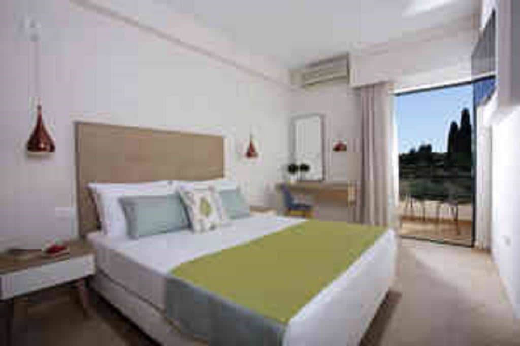 rooms-superior-double-garden-view