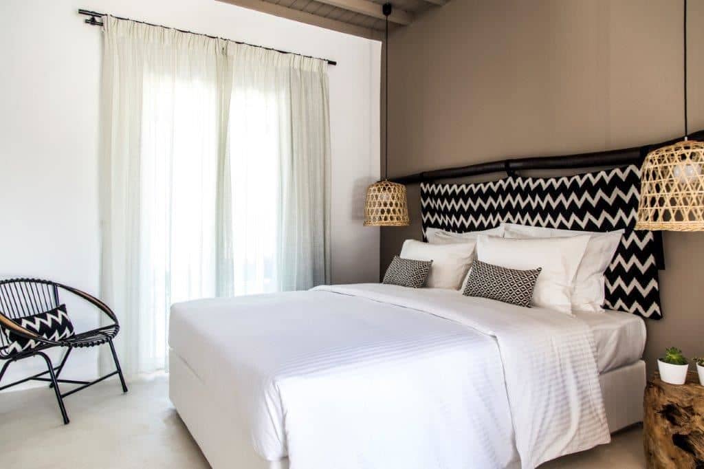 rooms-classic-double-town--sea-view
