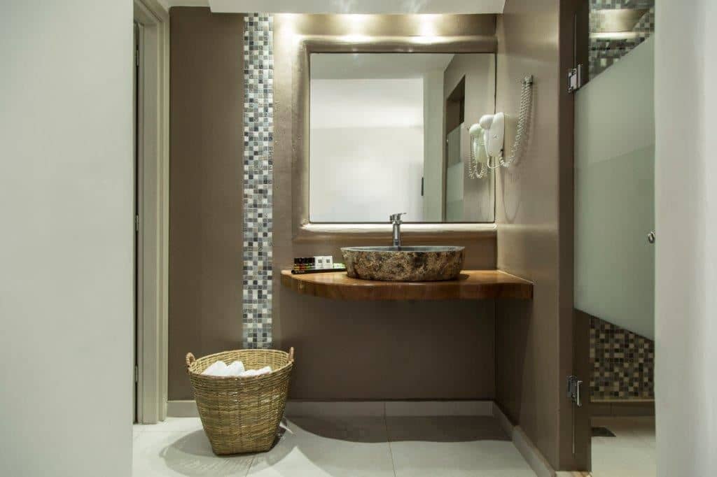rooms-friends-and-family-room-3-guests